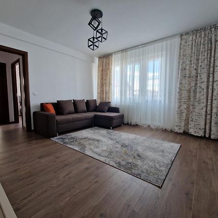 Downtown Apartment Râmnicu Vâlcea Exteriér fotografie